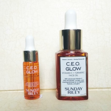 Sunday Riley C.E.O. Glow Vitamin C and Turmeric Face Oil Unbox